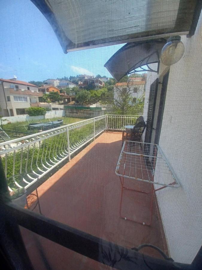 Apartment Bunjo'S Beach House Trogir Exterior foto